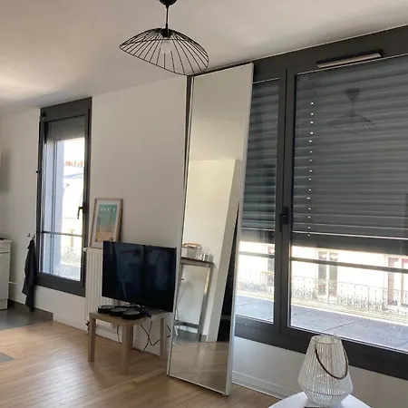 Apartment Cozy Bright Studio - Montmartre *